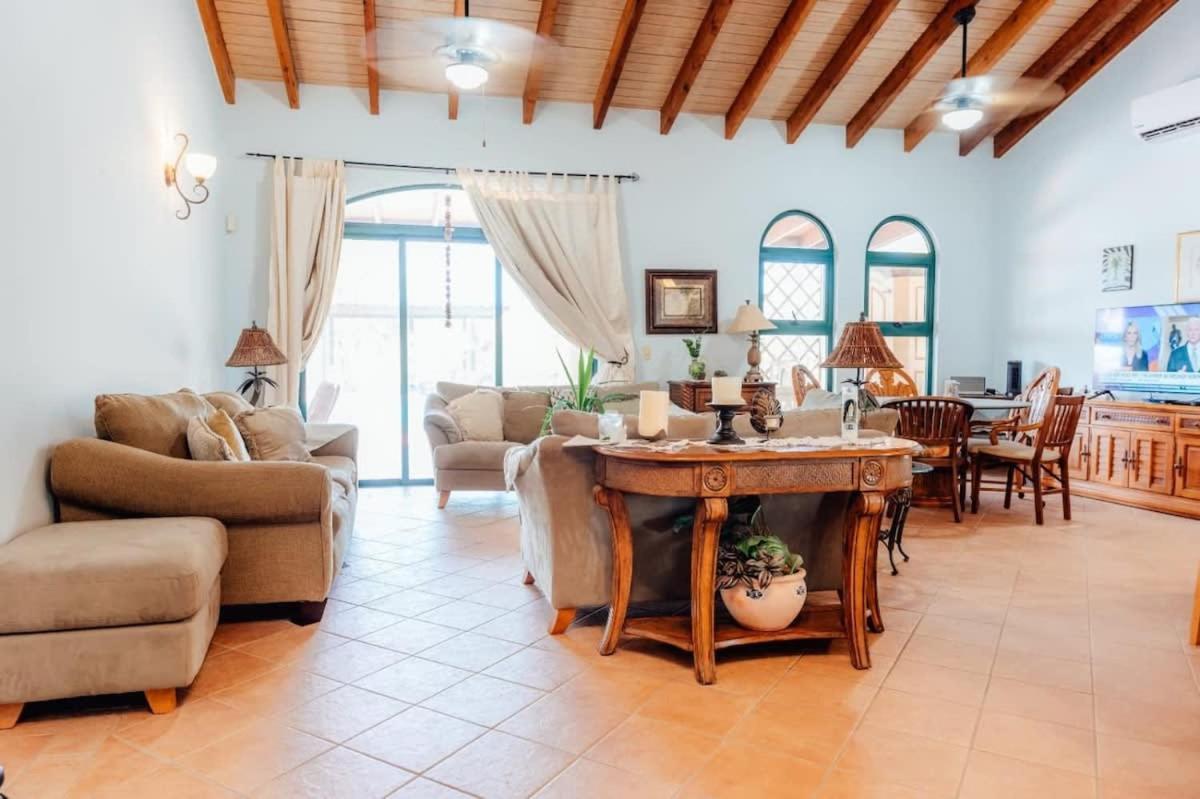 パームビーチ The Elegance Of Tierra Del Sol With Private Poolヴィラ エクステリア 写真